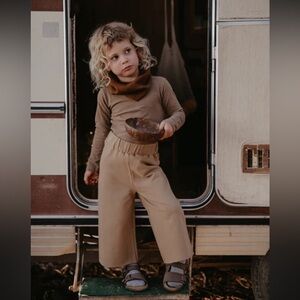 NWT, The Simple Folk, the infinity scarf, ONE SIZE, Walnut